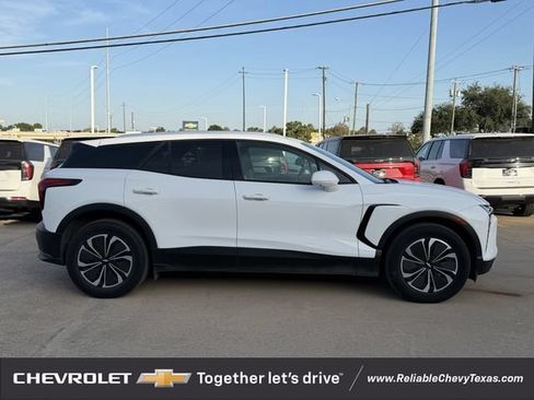 Used 2024 Chevrolet Blazer EV LT AWD/4WD image 3