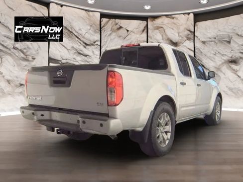 Used 2021 Nissan Frontier SV RWD image 5