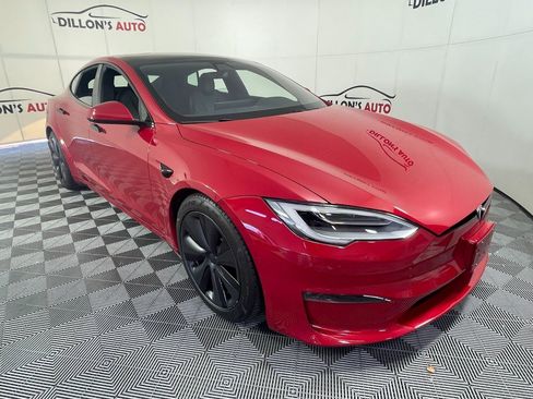Used 2021 Tesla Model S Plaid image 2