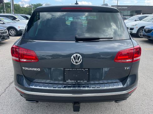 Used 2016 Volkswagen Touareg TDI AWD/4WD image 4