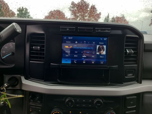 Used 2023 Ford F350 XLT w/ FX4 Off-Road Package image 24