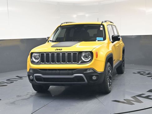 Used 2023 Jeep Renegade Latitude image 11