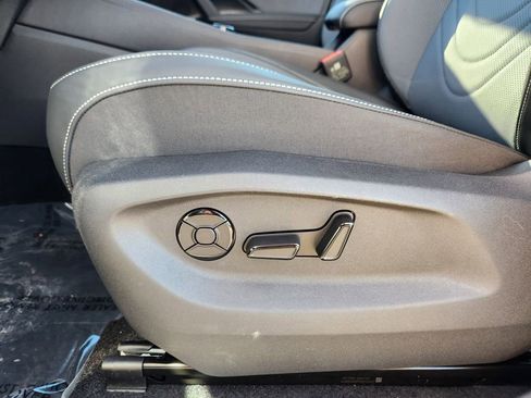 New 2026 Volkswagen Tiguan SE AWD/4WD image 14