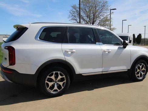 Used 2020 Kia Telluride EX image 5