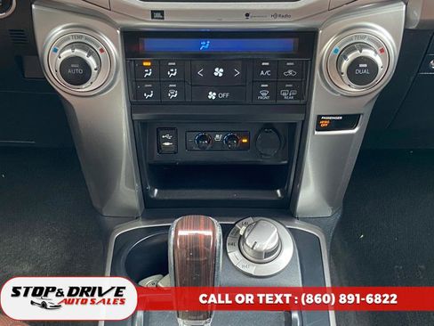 Used 2014 Toyota 4Runner Limited image 12