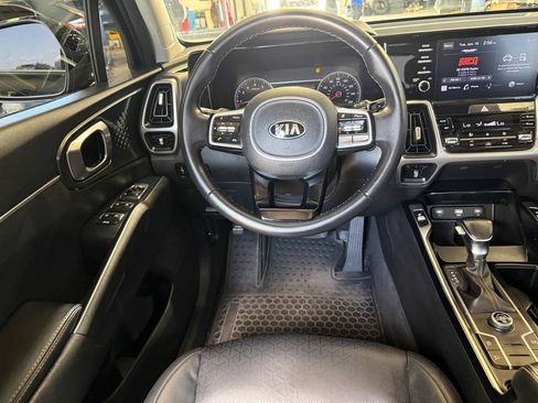 Used 2021 Kia Sorento S w/ Panoramic Sunroof Package FWD image 35