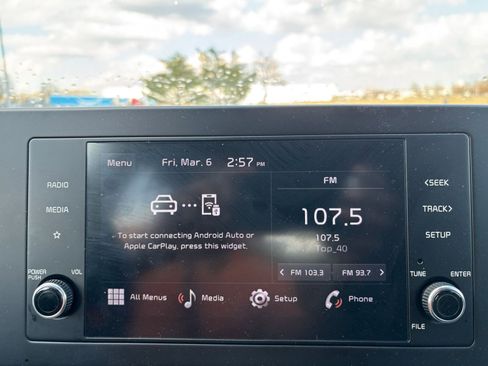 Used 2024 Kia Sportage LX image 20