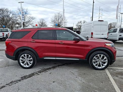 Certified 2023 Ford Explorer Platinum w/ Equipment Group 601A image 7