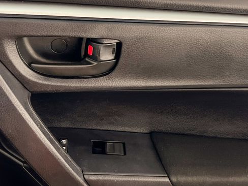 Used 2016 Toyota Corolla L image 31