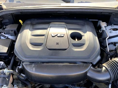 Used 2018 Jeep Grand Cherokee Altitude RWD image 30