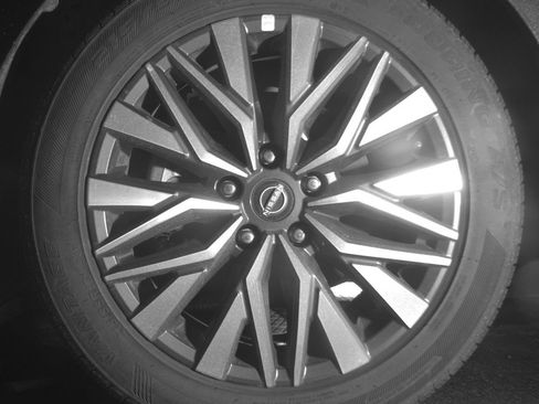 Used 2025 Nissan Altima 2.5 SV image 12