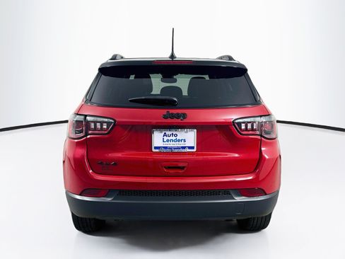 Used 2023 Jeep Compass Latitude AWD/4WD image 6