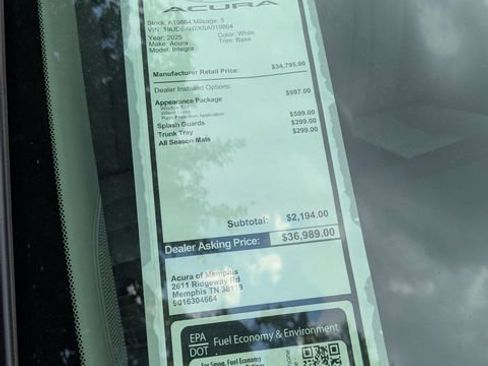 New 2025 Acura Integra Base image 11