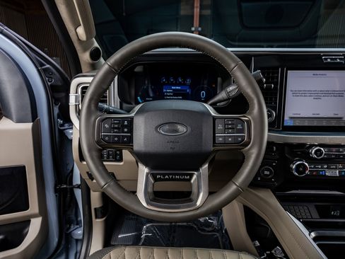 Used 2026 Ford F250 Platinum w/ Platinum Plus Package AWD/4WD image 19
