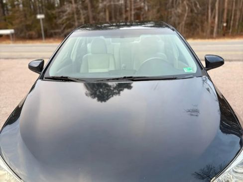 Used 2017 Toyota Camry XLE image 6