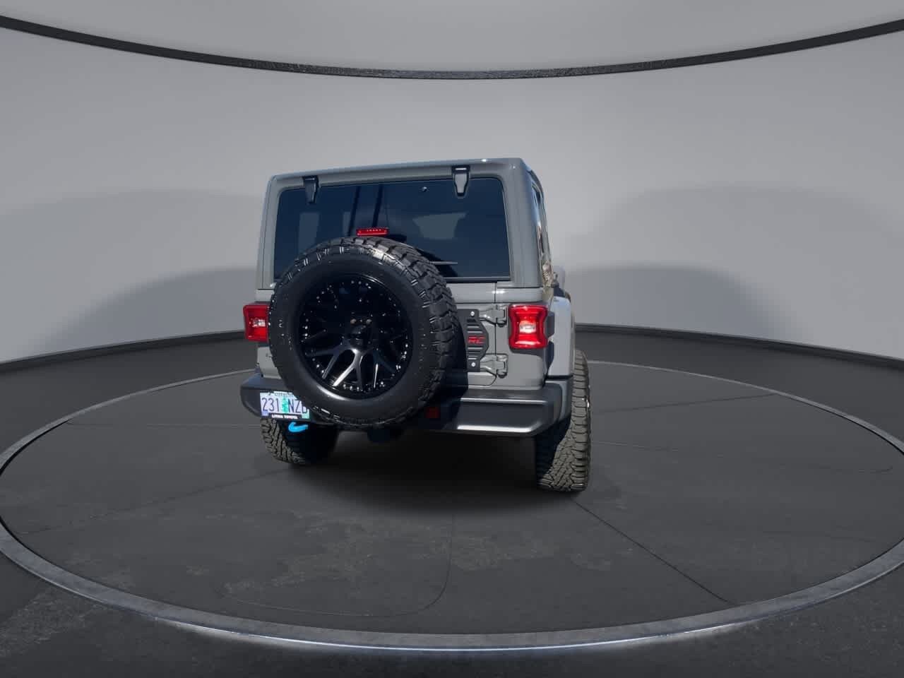 Used 2023 Jeep Wrangler Unlimited Sahara w/ Cold Weather Group AWD/4WD image 8