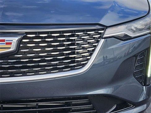 Used 2021 Cadillac CT4 Luxury w/ Cold Weather Package image 10