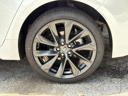 Used 2023 Toyota Corolla SE FWD image 17