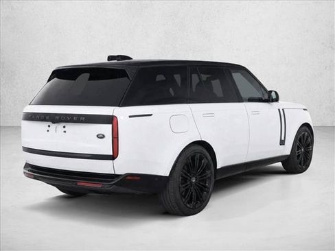 Used 2023 Land Rover Range Rover SE AWD/4WD image 7