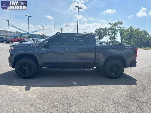 Used 2021 Chevrolet Silverado 1500 LT Trail Boss w/ Convenience Package II AWD/4WD image 3