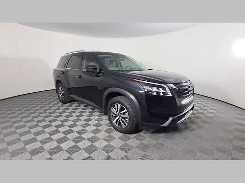Used 2025 Nissan Pathfinder SL FWD image 53