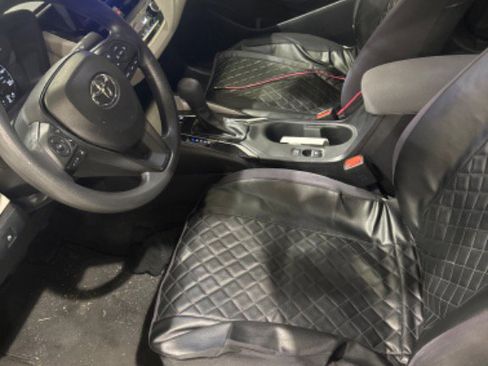 Used 2023 Toyota Corolla LE image 10