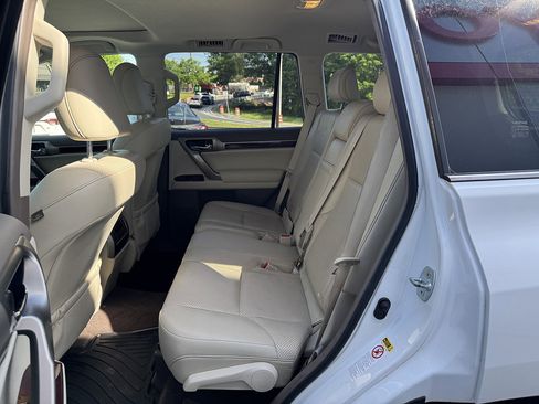 Used 2013 Lexus GX 460 w/ Comfort Plus Pkg AWD/4WD image 9