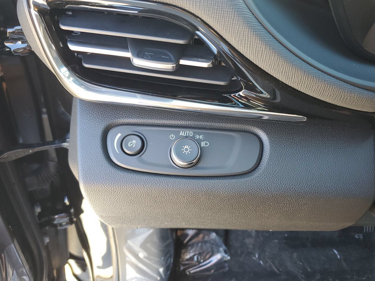 New 2026 Buick Envista Sport Touring w/ Convenience II Package FWD image 29