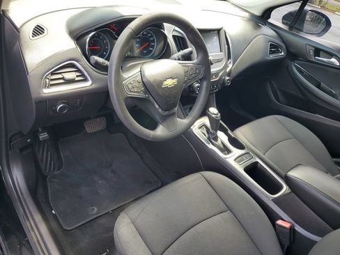 Certified 2017 Chevrolet Cruze LT w/ Convenience Package FWD image 18