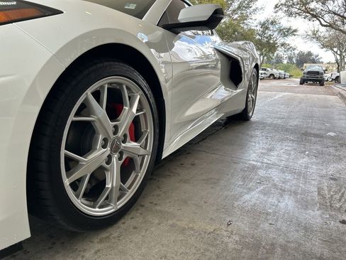 Used 2021 Chevrolet Corvette Stingray Preferred Cpe w/ Chrome Exterior Badge Package image 16