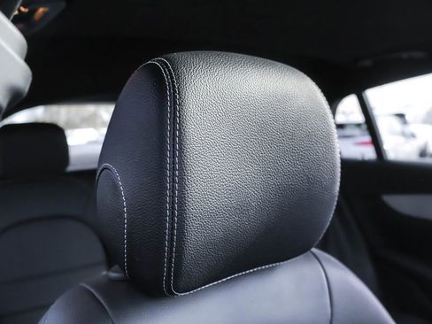 Used 2021 Mercedes-Benz GLC 300 4MATIC Coupe image 33