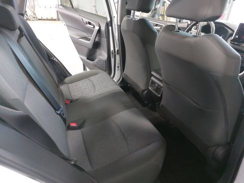 Used 2025 Toyota RAV4 XLE AWD/4WD image 11
