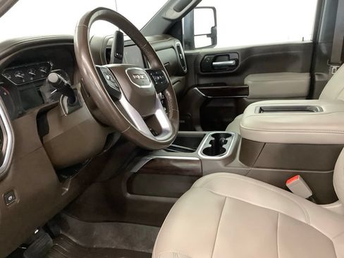 Used 2022 GMC Sierra 2500 SLT w/ Texas SLT Premium Package AWD/4WD image 16