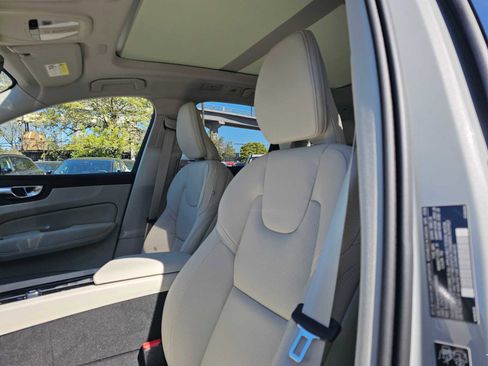 New 2026 Volvo XC60 T8 Ultra w/ Protection Package Premier AWD/4WD image 21