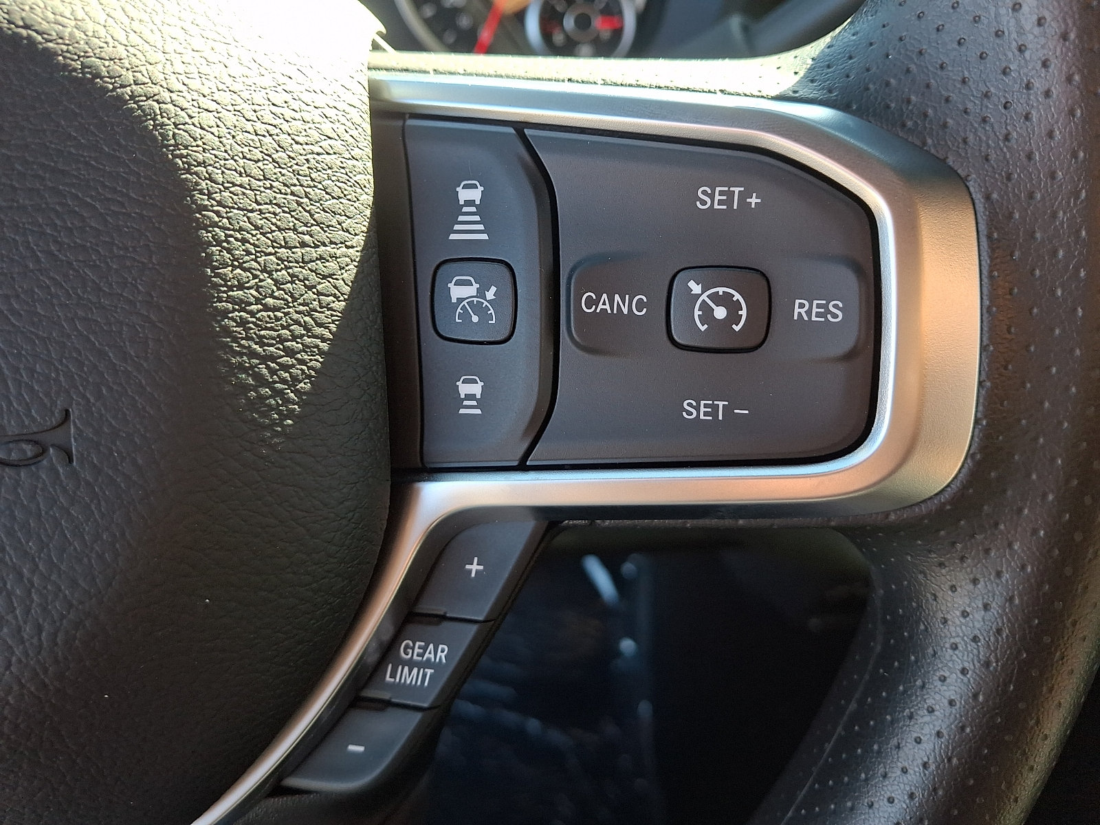 New 2027 RAM 3500 Tradesman AWD/4WD image 18