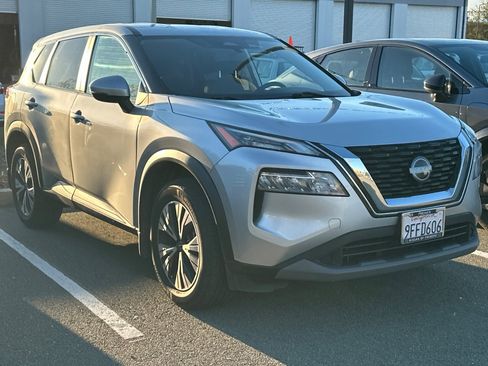 Certified 2023 Nissan Rogue SV image 2