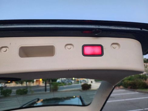 Used 2006 Mercedes-Benz E 350 Wagon image 25