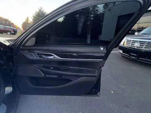 Used 2017 BMW 750i 750i Sedan 4D image 54