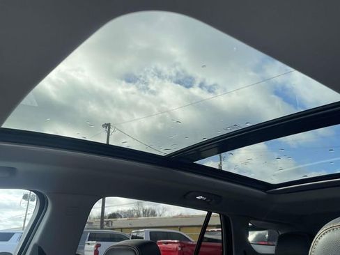 Used 2024 GMC Terrain AT4 w/ Infotainment Package II image 17