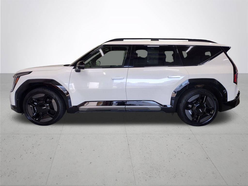 Used 2024 Kia EV9 GT-Line AWD/4WD image 9