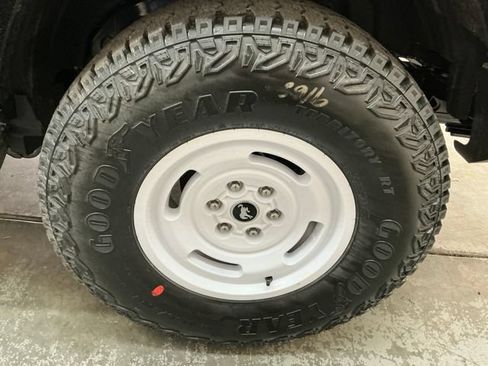 New 2026 Ford Bronco Heritage Edition AWD/4WD image 10