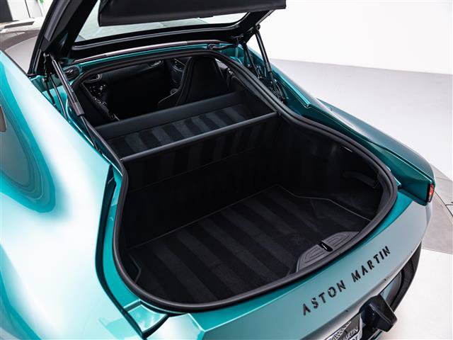 Used 2023 Aston Martin V8 Vantage Coupe RWD image 37