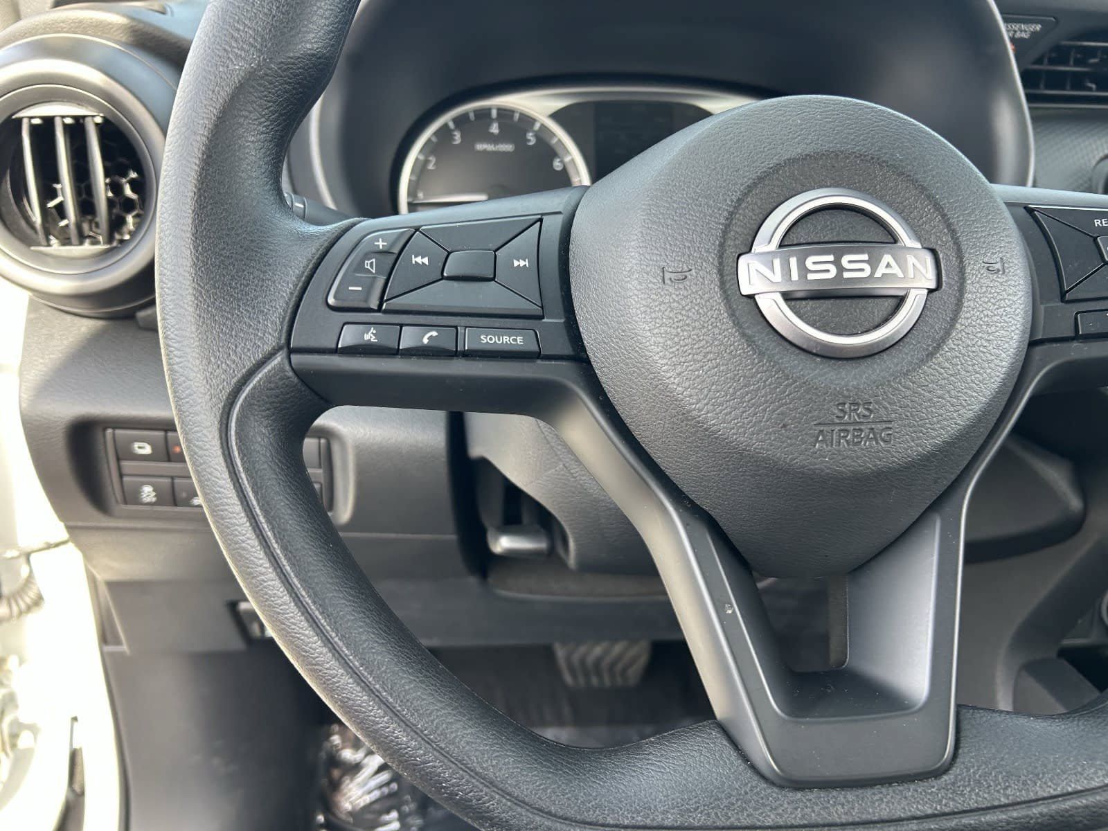 Used 2025 Nissan Kicks Play S FWD image 27