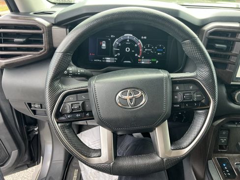 Used 2024 Toyota Sequoia SR5 w/ SR5 Premium Package AWD/4WD image 18