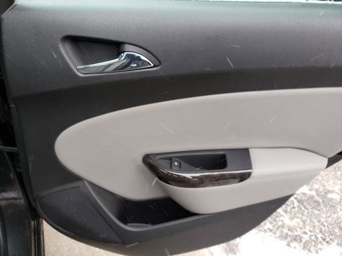 Used 2015 Buick Verano Convenience image 18
