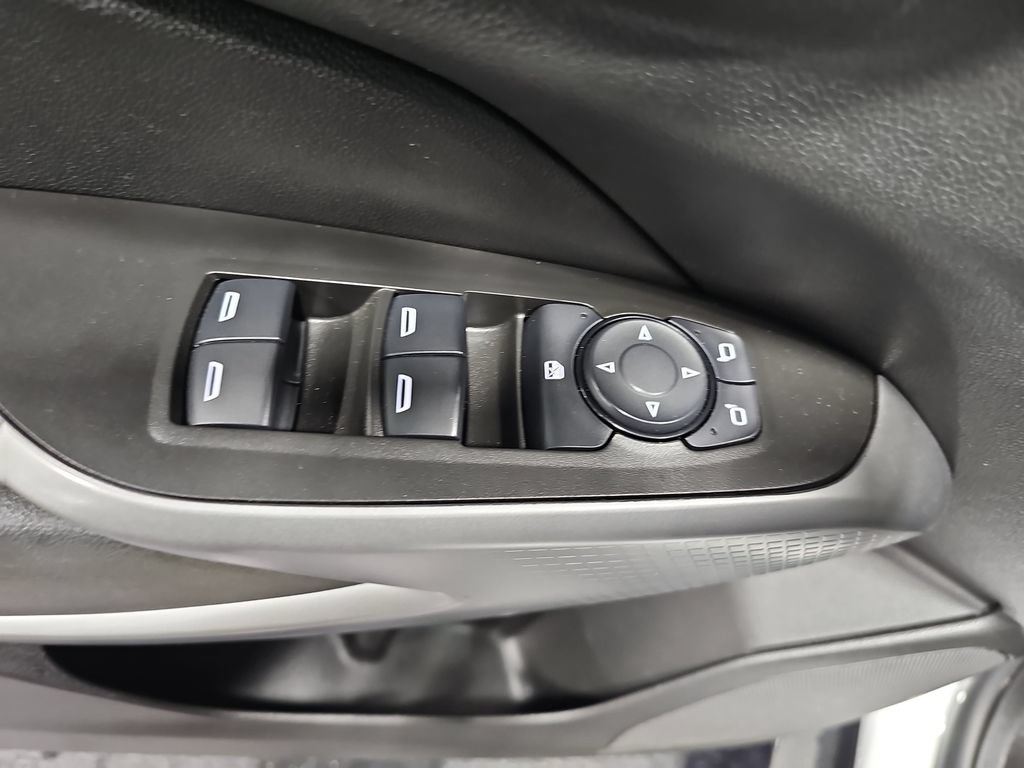 Used 2024 Chevrolet Trax LS FWD image 28
