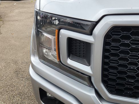 Used 2020 Ford F150 XLT w/ Equipment Group 302A Luxury AWD/4WD image 9