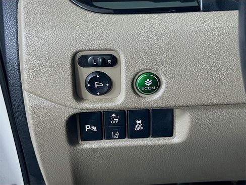 Used 2022 Honda Pilot Touring image 23