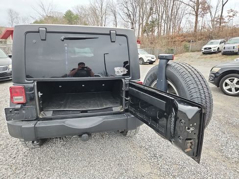 Used 2015 Jeep Wrangler Unlimited Sport w/ Quick Order Package 24S image 25