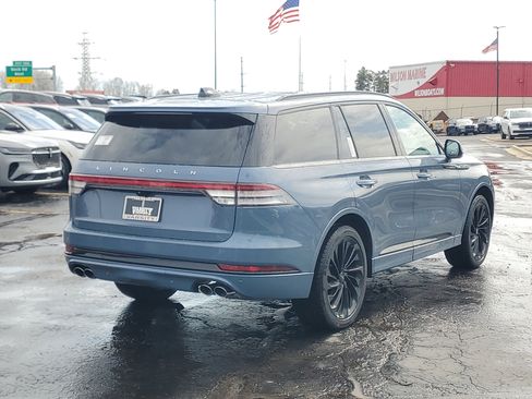 New 2026 Lincoln Aviator Reserve AWD/4WD image 4